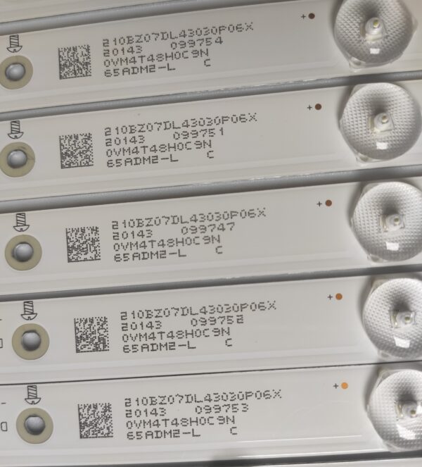16 KIT BARRE LED LB-GM3030-GJUHD658X14AED2-L-1-H 65ADM2-L  65ADM2-R NUOVE ORIGINALE - immagine 4