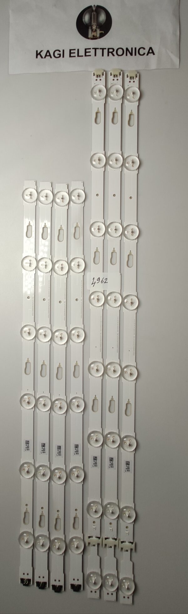 7 KIT BARRE LED 39659A L 604 V5DU-550DCA-R1 / 39660A L 604V5DU-550DCB-R1 NUOVE ORIGINALE